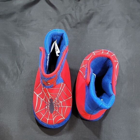 BRAND NEW MARVEL BOY'S SPIDER-MAN SLIPPER BOOTIES - Picture 4 of 13